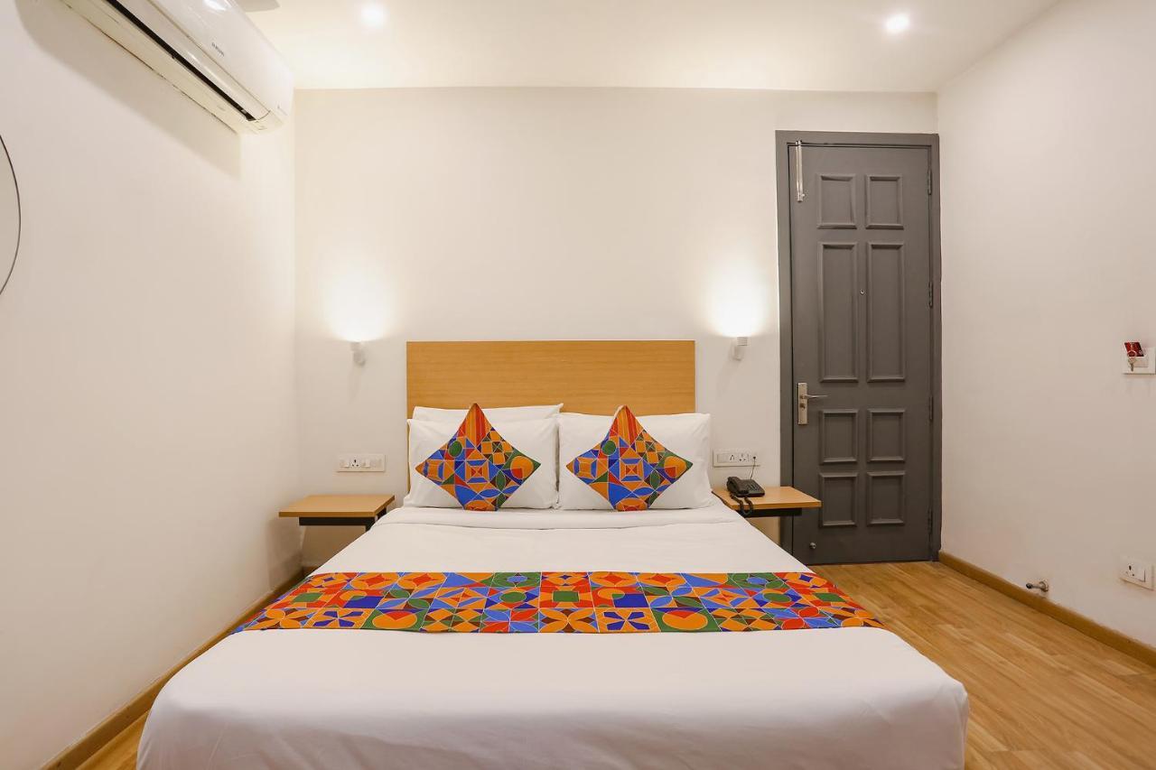 Hotel Fabexpress D2 Paschim Vihar Delhi  Exterior foto